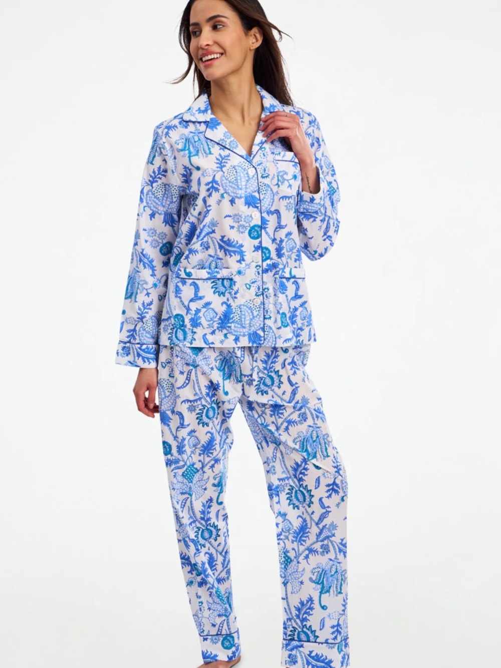 Roller Rabbit Amanda Blue & White Floral Lounge Set size Medium